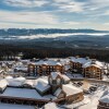 Отель I Spy - Cozy Pet Friendly, Ski In/Ski Out Condo with Private Hot Tub, фото 32