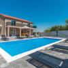 Отель Stunning Home in Donje Rastane With Wifi, 4 Bedrooms and Outdoor Swimming Pool, фото 16