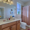Отель Beautifully Positioned Lake View Home, фото 8