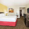 Отель Days Inn By Wyndham Phoenix North, фото 4