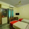 Отель OYO 10321 Century Residency, фото 4