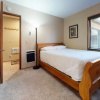 Отель Helios North 6 Spacious and Bright, Pet-Friendly, Walk to The Village Gondola by RedAwning, фото 3