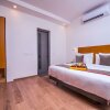 Отель OYO Townhouse 023 CR Park, фото 6
