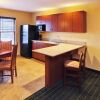 Отель Holiday Inn Express Hotel & Suites Springfield, фото 30