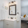 Отель Charming 4BR 2BA Only 5 Mins Downtown Riverwalk, фото 14