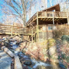 Отель Creekside, 4 Bedrooms, Pool Access, WiFi, Fireplace, Sleeps 10, фото 21