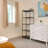 Отель City centre 4 bedroom town house with parking, фото 5