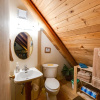 Отель 17MBR - Log Cabin - BBQ - Pets Ok - WiFi - Sleeps 8, фото 8