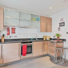 Отель Majestic Mews Apartment Super Central Sleeps 2 to 8 Guests Free Wifi, фото 5