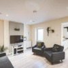Отель Spacious 4-bed house in Crewe by 53 Degrees Property, ideal for Contractors & Business, FREE parking, фото 4