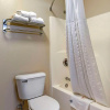 Отель Comfort Suites Auburn Hills-Detroit, фото 32