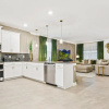 Отель Lake Forest View 9BR Pool spa Villa Near Disney, фото 4