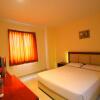 Отель Lovina Inn - Nagoya Batam, фото 5