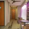 Отель RedDoorz Plus near Radio Dalam 3, фото 15