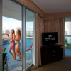 Отель Doubletree Resort by Hilton Hollywood Beach, фото 35