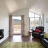 Отель 2-bed Cottage With Hot Tub at Loch Achilty, Nc500, фото 22