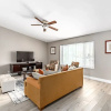 Отель The Diamond - Private Pool / Pet Friendly / 4BD Near Arena, фото 1