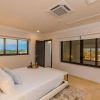 Отель Top Floor Corner Condo w Amazing Views 2BR 3BA, фото 3