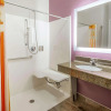 Отель La Quinta Inn & Suites by Wyndham Gainesville, фото 9