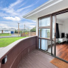 Отель Spacious 3 Bedroom Near Middlemore, фото 14