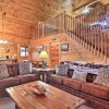 Отель Sevierville Cabin w/ Lake Access & Private Hot Tub в Севирвилле