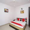 Отель OYO 19535 Hotel Taj Niwas, фото 4