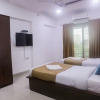 Отель OYO 7150 Apartment Metro View Residency, фото 4