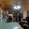 Отель Southern Comfort 4 Br Cabin, фото 50