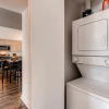Отель Gorgeous 2 Bedroom in the Heart of DT, фото 3