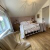 Отель Character Detached 3-bed Cottage Audlem Cheshire, фото 2