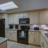 Отель Stunning Ground Floor Condo With Lush Lawn Overlooking White Sands, фото 13