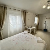 Отель Modern Minimalist Studio With Essential Comfort, фото 16