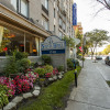 Отель Le Nouvel Hotel в Монреале