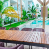Отель Gorgeous Condos Steps From the Beach B2, фото 13