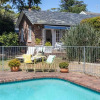 Отель Beautiful 2 bed cottage along Constantia Wine route with pool, фото 19