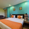 Отель Sunrise Inn by OYO Rooms, фото 3