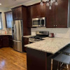 Отель Trendy West Town Flat - 2 bed / 1.5 bath w parking, фото 5