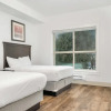 Отель Elevated Escapes 2BR Suite Overlooking Lake, фото 3