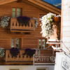 Отель Les Fleurs Bleues chalets, фото 2