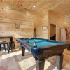 Отель Gatlinburg Escape, 5 Bedrooms, Hot Tub, Arcade, Game Room, Sleeps 16, фото 14