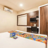 Отель OYO 4324 Hotel Emerald Manor, фото 5