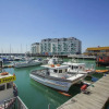 Отель Orion Marina Sea View Parking by Brighton Holiday Lets, фото 1