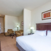 Отель Holiday Inn Express Hotel & Suites Clarksville, an IHG Hotel, фото 3