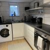 Отель Cosy & Inviting 2-bed House in Great Yarmouth, фото 7