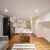 Отель Leslieville Cozy & Bright Apt in Trendy Beaches, фото 15