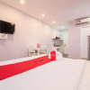 Отель RedDoorz Plus near Tan Dinh Market 2, фото 24