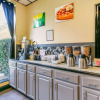 Отель Quality Inn, фото 13