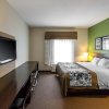 Отель Sleep Inn And Suites Haysville, фото 4