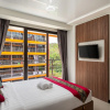 Отель Naiharn Pearl Condo Hotel by Villacarte, фото 3