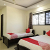 Отель Uk Service Apartment by OYO Rooms, фото 3